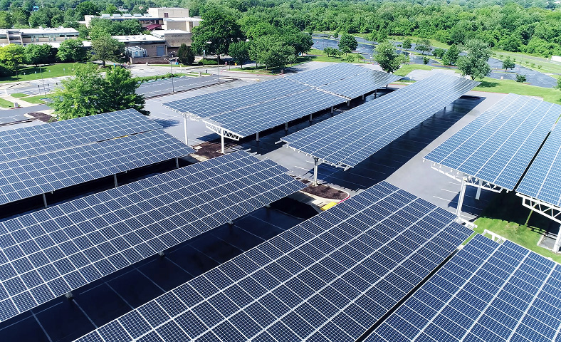 SolavitaSolar panels installed on a large parking lot canopy, providing renewable energy and efficient space utilization for commercial facilities