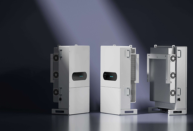 Three Solavita hybrid inverters in white casing, showcasing front, side, and internal structure views under spotlight.